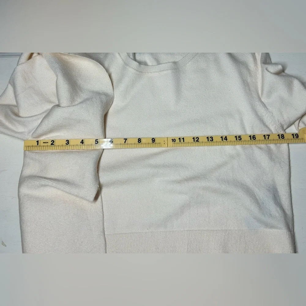Zara Cream Side Ruffle Cropped Sweater Size M